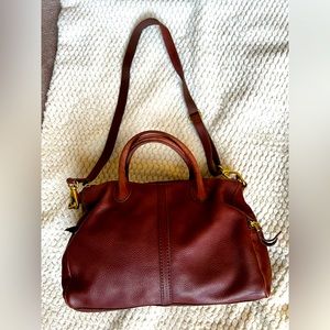 Gorgeous leather Fossil purse. Mint condition. Never used, in original bag.